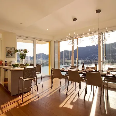 Executive Penthouse Sleeps 5 By Italian Apartment *