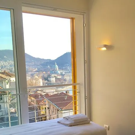 Executive Penthouse Sleeps 5 By Italian Apartment *