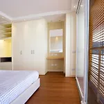 Executive Penthouse Sleeps 5 By Italian Apartman