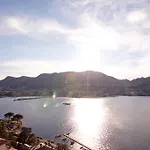 Executive Penthouse Sleeps 5 By Italian