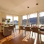 Executive Penthouse Sleeps 5 By Italian Apartman *