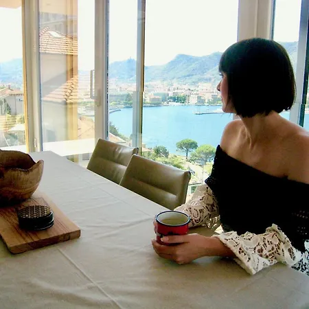 Executive Penthouse Sleeps 5 By Italian * Όπως