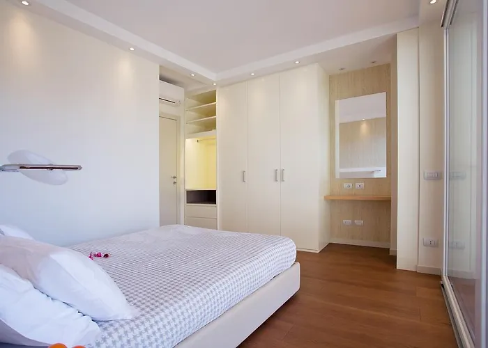 דירה Executive Penthouse Sleeps 5 By Italian