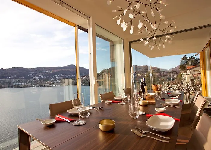 Executive Penthouse Sleeps 5 By Italian