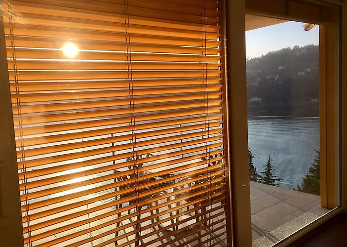 Executive Penthouse Sleeps 5 By Italian *