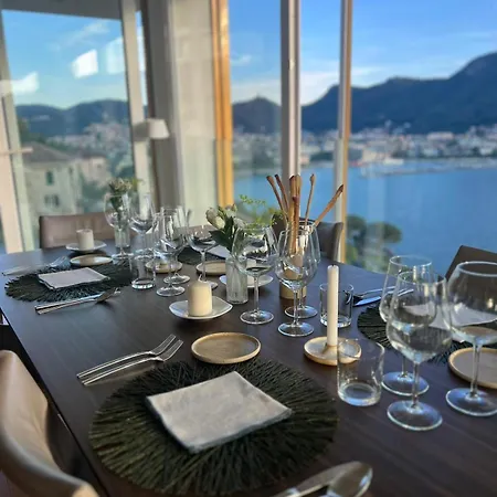 Executive Penthouse Sleeps 5 By Italian Como