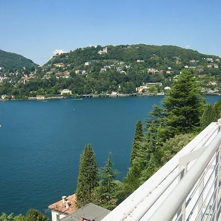 Executive Penthouse Sleeps 5 By Italian